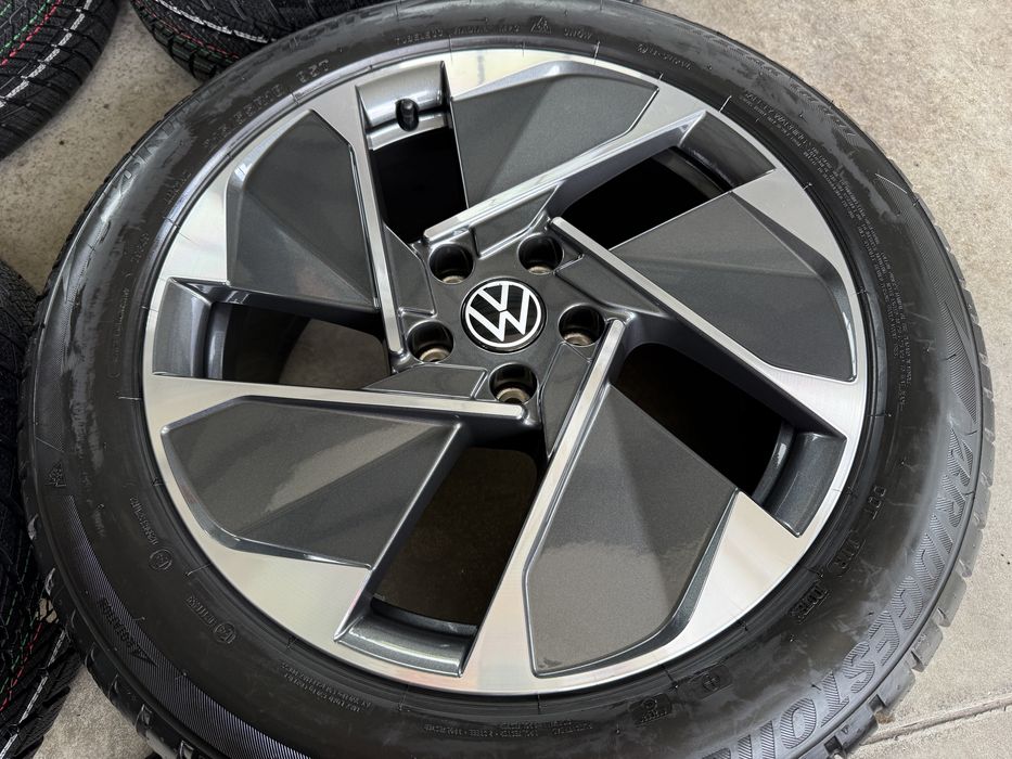4бр. ЧИСТО НОВ КОМПЛЕКТ 18” Джанти “EAST DERRY” 5х112 + Зимни Гуми 215/55R/18 *BRIDGESTONE* за  -VW ID3/VW/CUPRA/SKODA/SEAT/VAG-