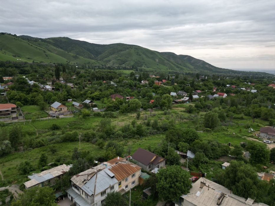 Продам земельный участок 63 сотки