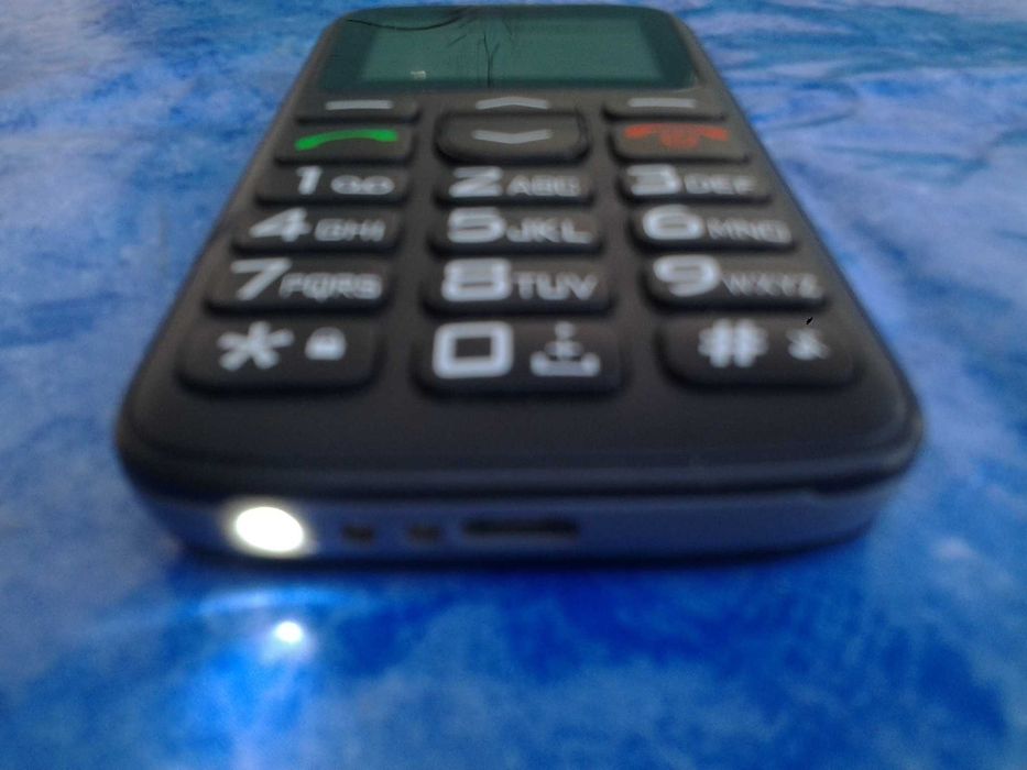 **Telefon mobil Seniori, Taste Mari, Buton SOS, Meniu simplu