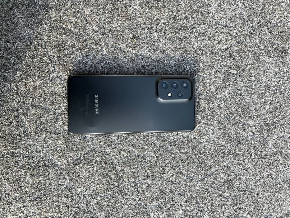 Samsung a33 sotladi