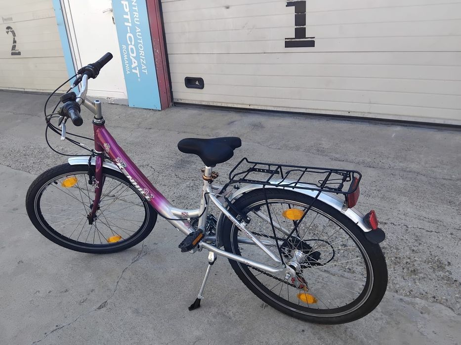 Vând bicicleta din aluminiu pentru copii