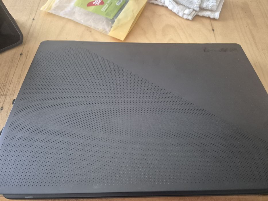 Asus rog zeyphyrus g15