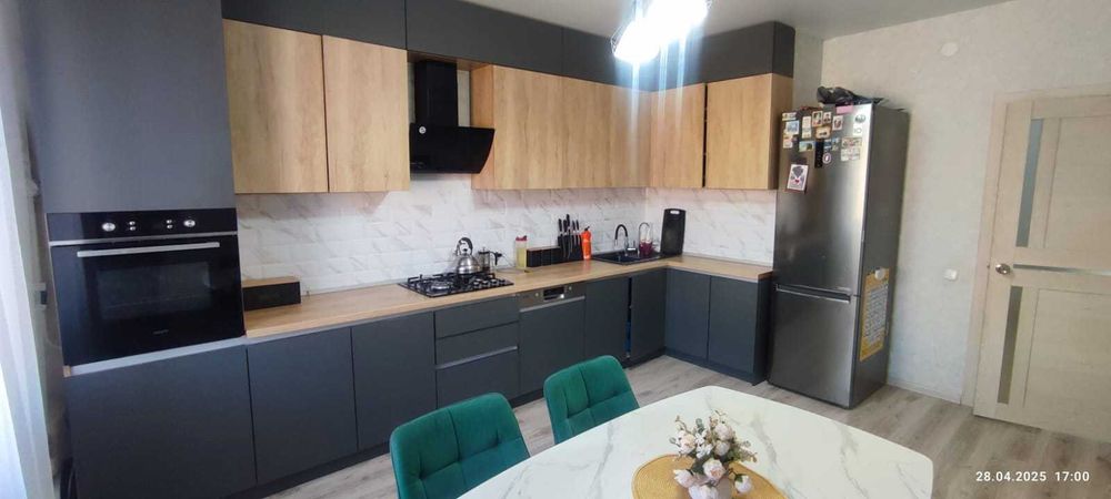 3-комн Береке, д.52  6/9 98 м2