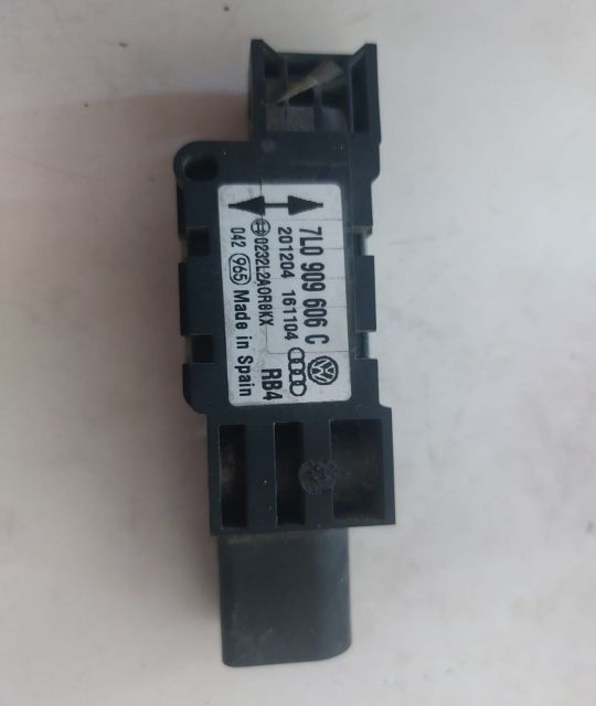 Senzor airbag 7L0 909 606 C Volkswagen VW Touareg generatia 1 7L