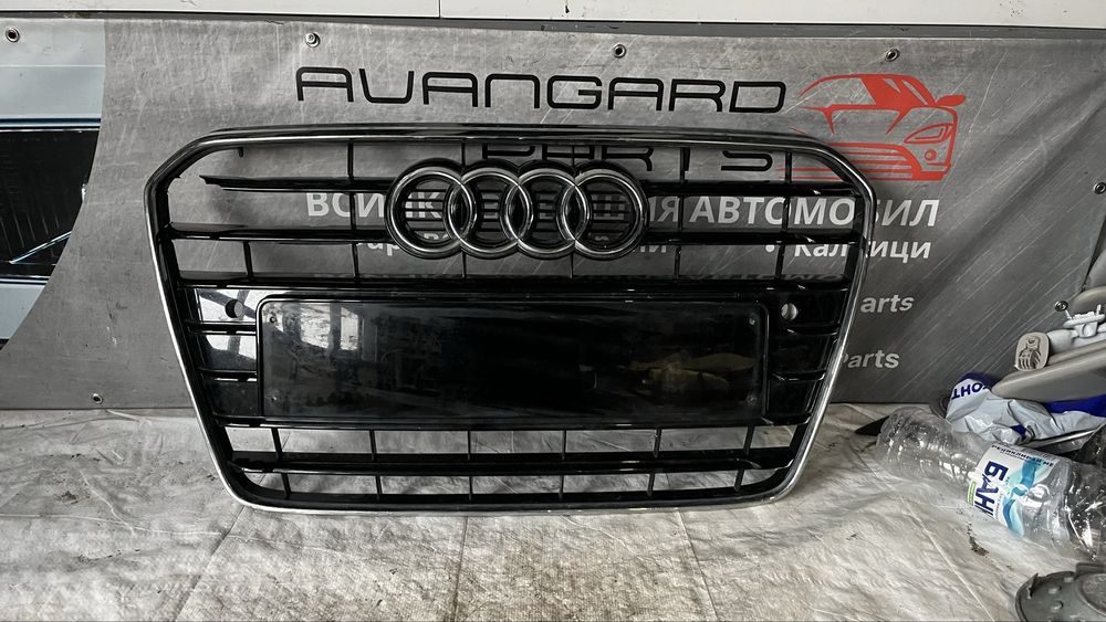 2 броя Audi A5 предна решетка