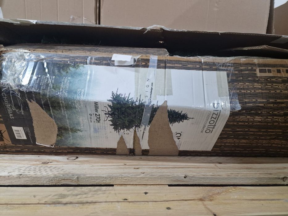 Vând brad bizotto 2,7m