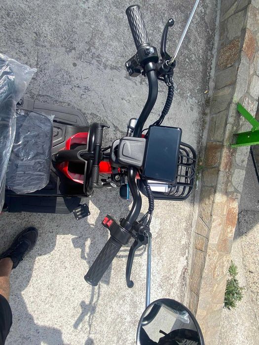 Електрическа триместна триколка MaxMotors X1 1500W Red