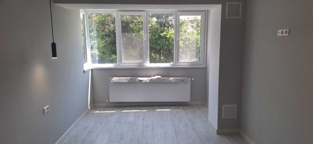 Продава се Тристаен апартамент в Разград, Център - 96 кв.м за 1621 €/кв.м - Снимка #13