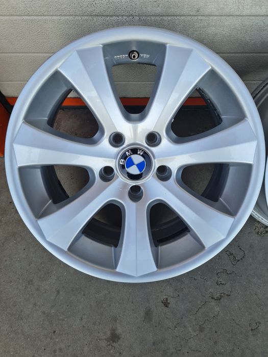 Джанти DEZENT за BMW E39 E60 R17 5x120 ET18 8J