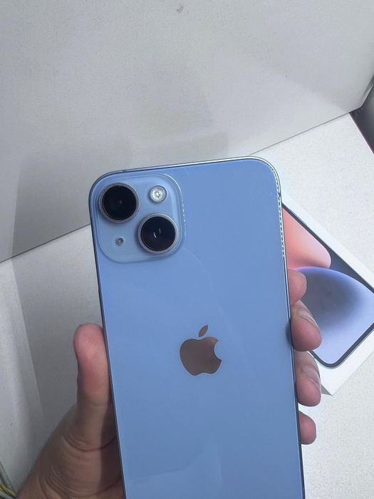 Продам Айфон 14 256г