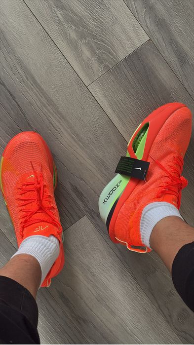 кроссовки nike zoomx