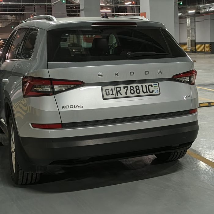Шкода кодиак сотилади 7 месталий энг фулл пазитцяси