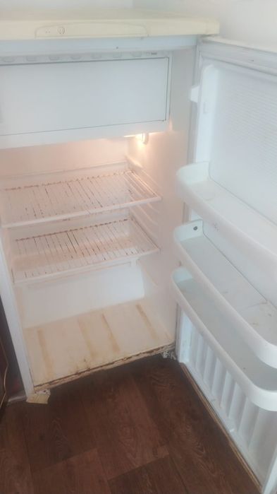 Холодильник б/у хорошим сост.25.000