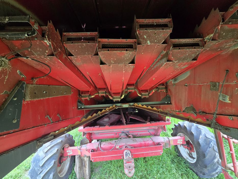 Dezmembrez combina laverda 2760