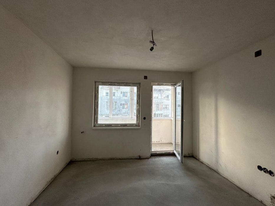 Apartment cu 3 camere de vanzare