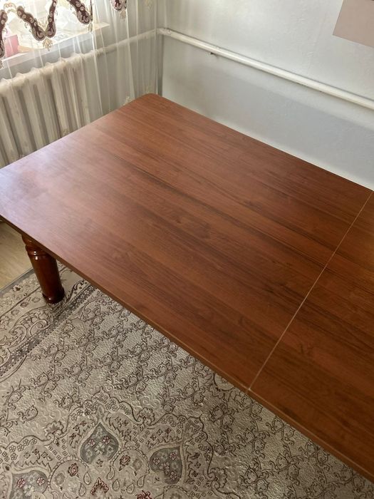 Гостинный   стол