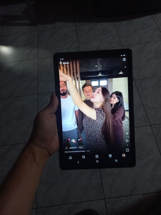 Planshet noutbuk Sim karta tushadi