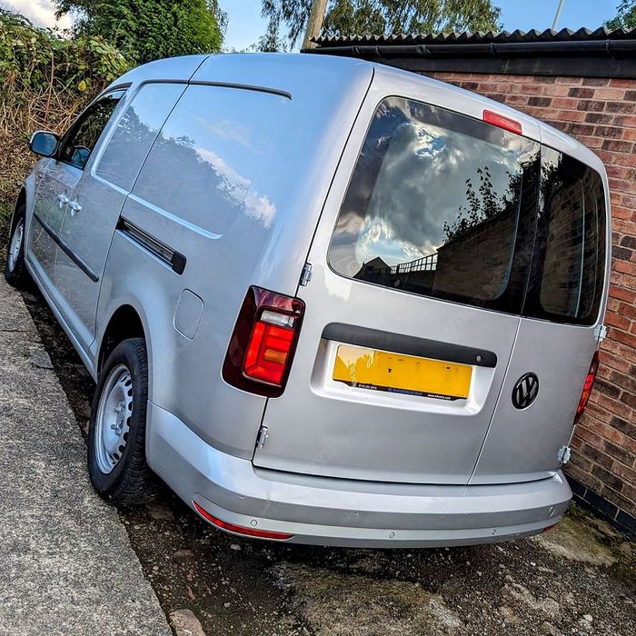 VW Caddy ляв стоп нов оригинален