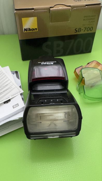 Nikon sb700 sau schimb cu obiectiv wide