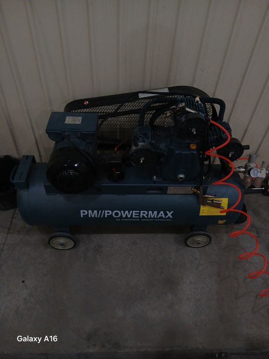 Компрессор POWERMAX 100л, 3 цилиндра, ременной, 8 бар