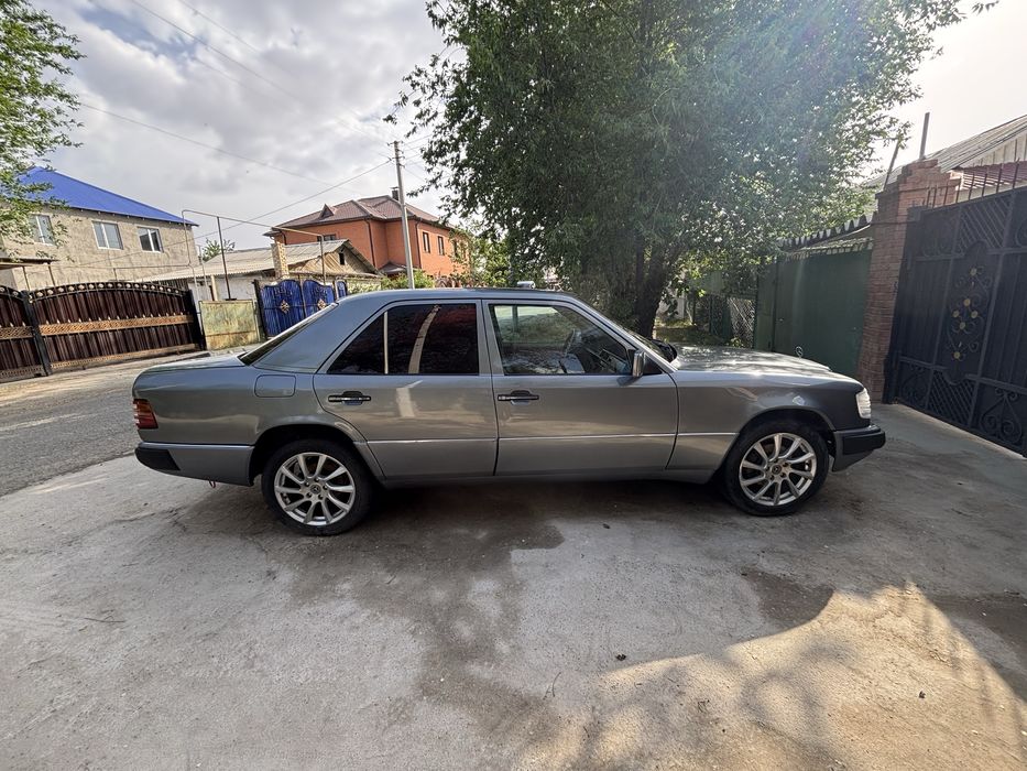 Mersedes benz w124