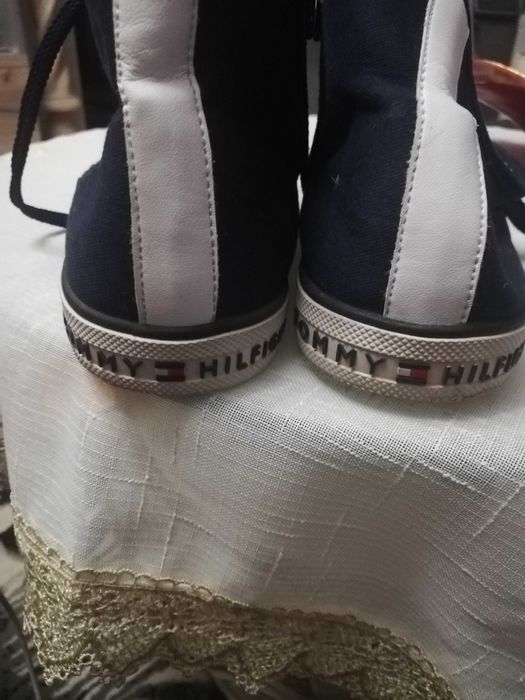 кецове Tommy Hilfiger номер 39