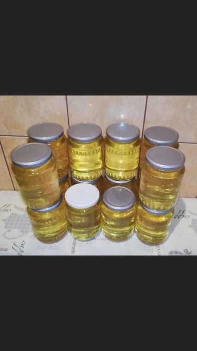 Vând miere din stupina propie