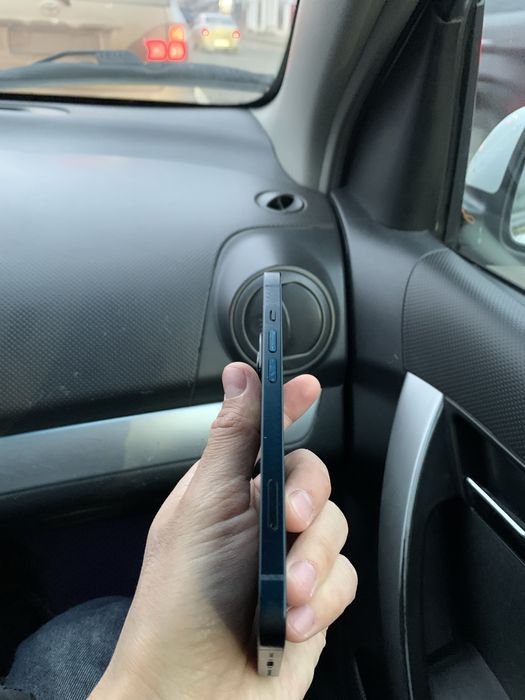 Iphone 13  128гигабайт