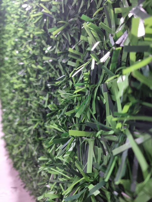 Sun'iy gazon, Dekorativ sun'iy gullar, panjara va tosiqlar uchun gull