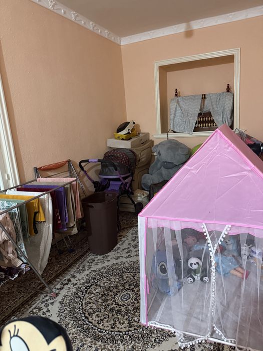 Sirdaryo shahar markazida Srochna uy sotiladi