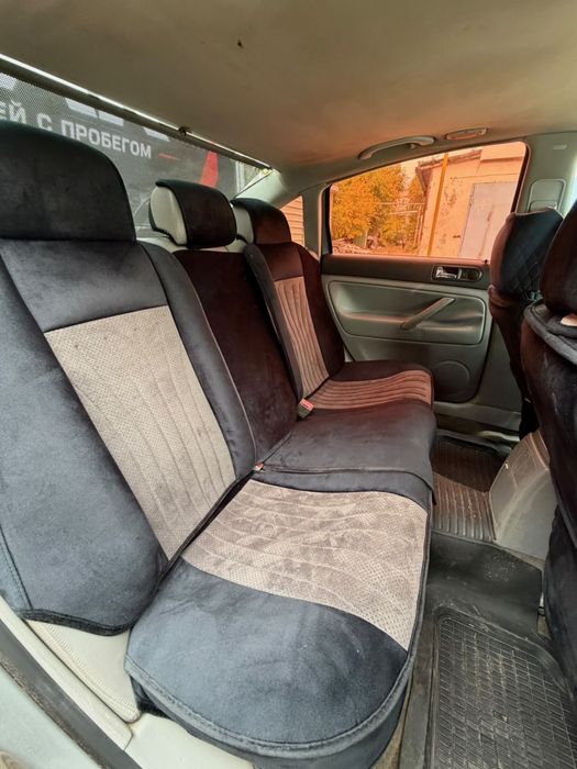 В продаже Volkswagen Passat б пять