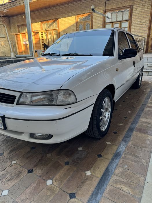 Срочно сотилади мошина зур холатда