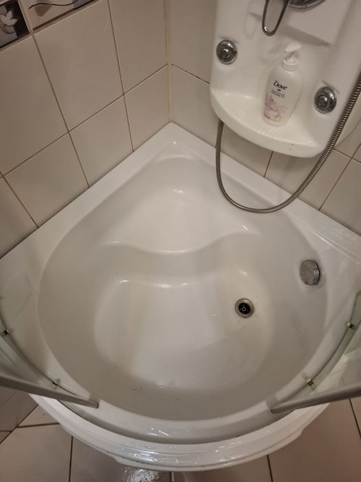 Cabina de dus sticla Sanotechnik cu cadita adâncă si sistem hidromasaj