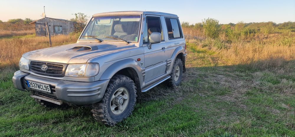 Vând Hyundai Galloper