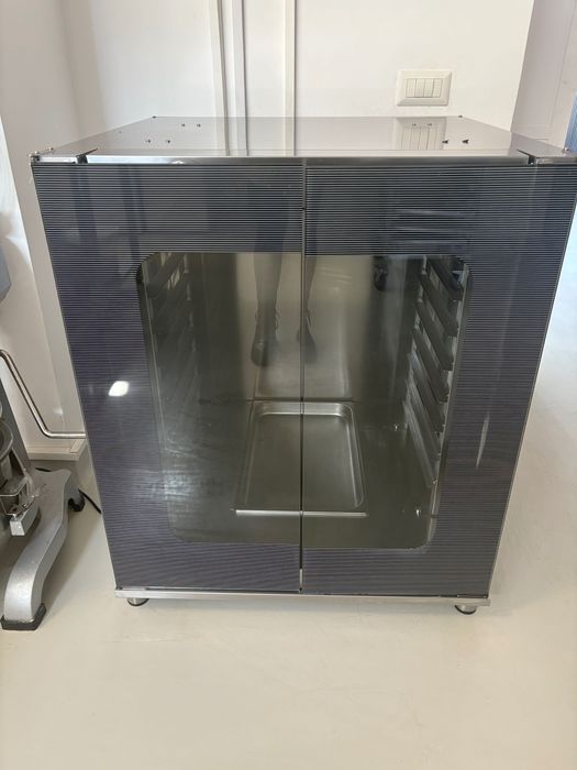 Dospitor 8 tavi de vânzare