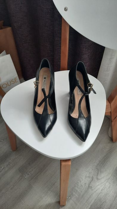 Продам обувь женскую