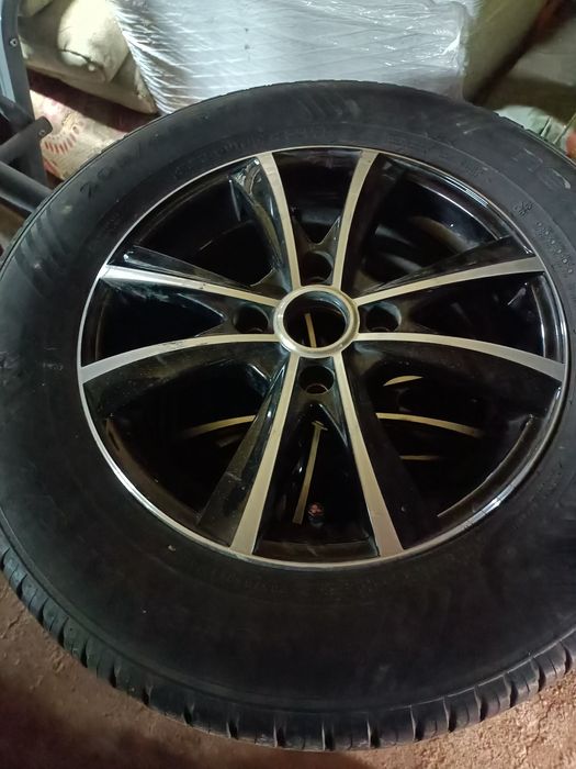 продам диски с шинами