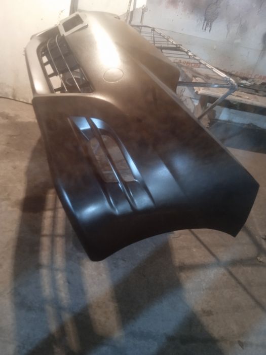 Бампер передни на Естима