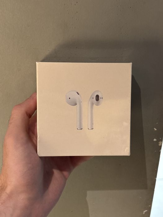 Продам AirPods 2 запечатанные