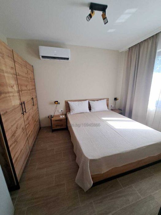 Двустаен апартамент с отделна кухня в новия град на Несебър-паркомясто