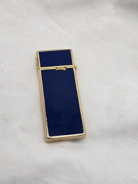 Bricheta veche Sharp