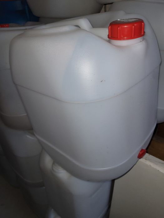 Bidoane 30L cu robinet