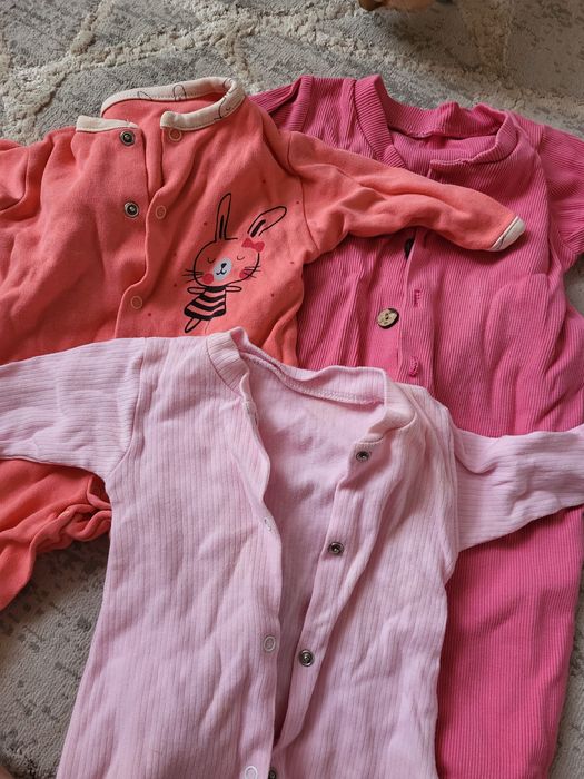 Одежда для маленькой девочки до 4 месяцев