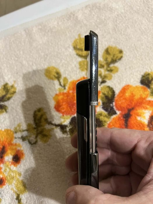 Vând Nokia 8800 Sirocco