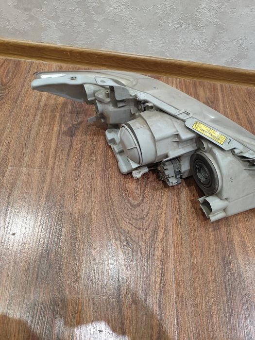 Фара левая Камри 40