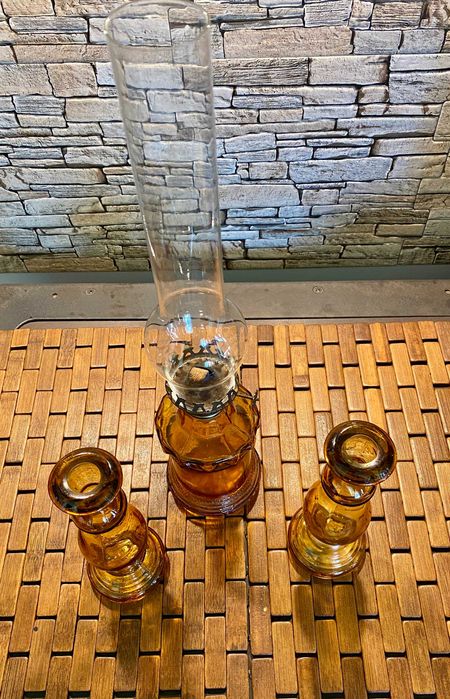 #0005# Комплект: Керосинова лампа и 2 свещника. Франция. Винтидж.