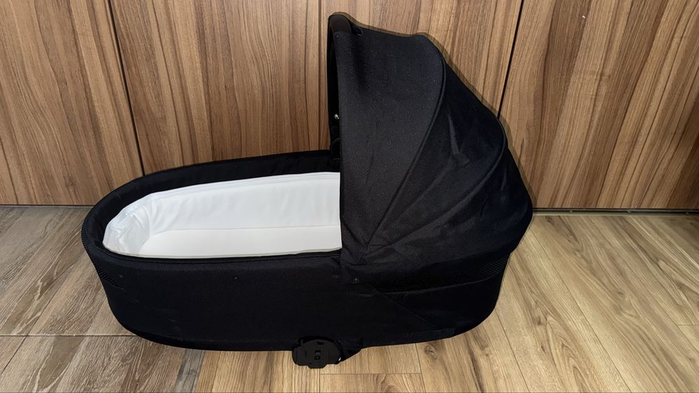 Landou Cybex Cot S Lux - Moon Black
