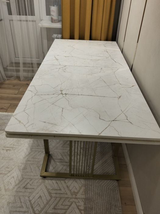 Продам стол и стулья
