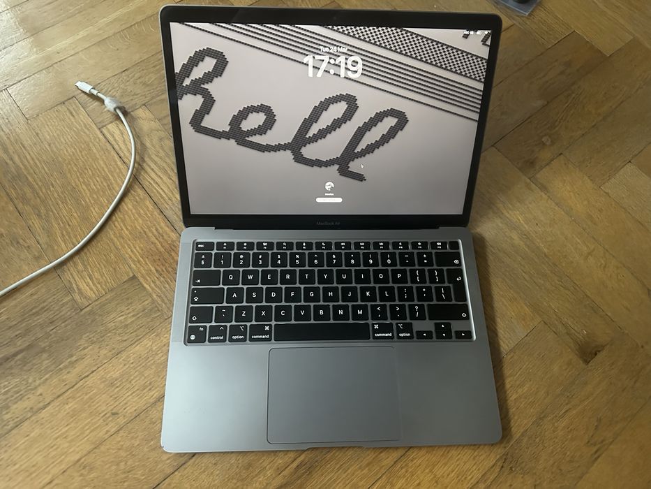Macbook Air M1 256Gb