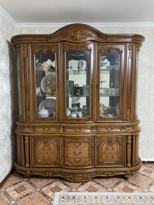 Сервант для гостиной